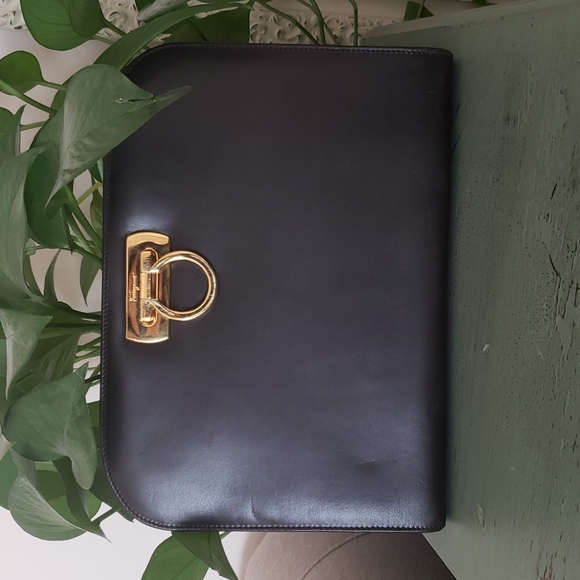 Vintage 90s Salvatore Ferragamo Gancini Clutch Crossbody Bag - Picture 4 of 12